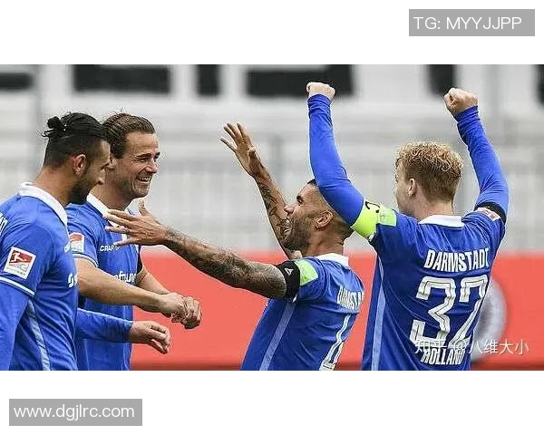 达姆斯塔与菲尔特激战正酣谁能在这场较量中笑到最后